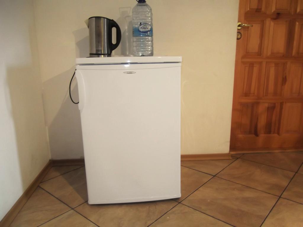 Dworek W Zieleni Warsaw Ngoại thất bức ảnh