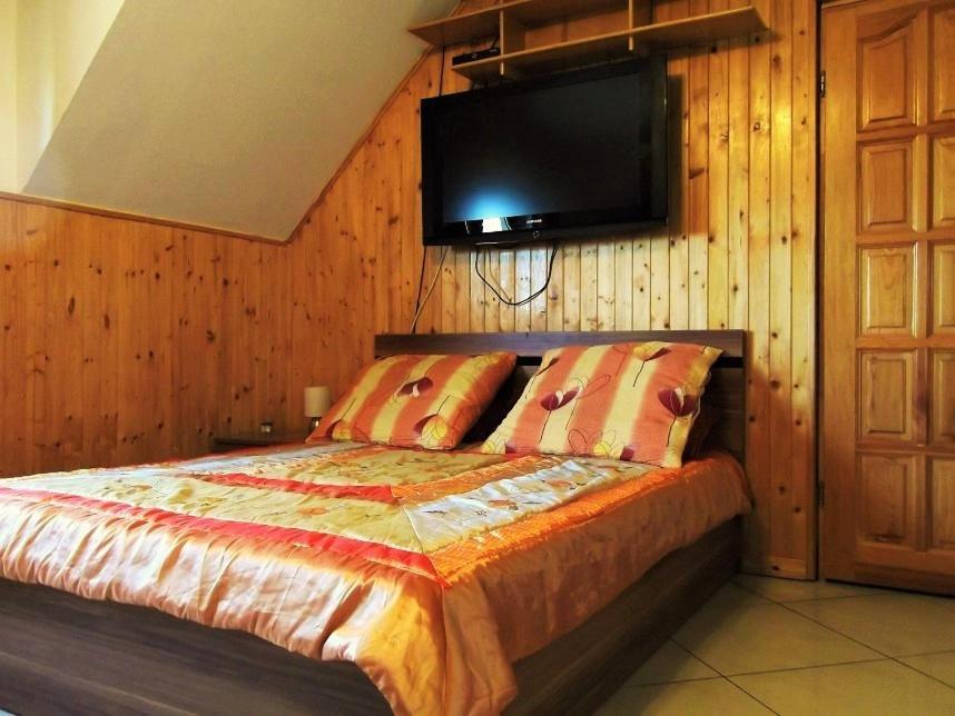 Dworek W Zieleni Warsaw Ngoại thất bức ảnh
