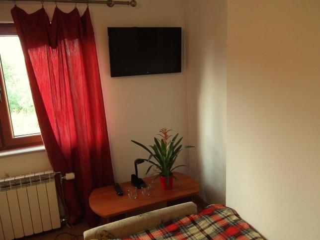 Dworek W Zieleni Warsaw Ngoại thất bức ảnh